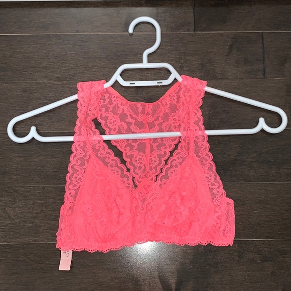 Victoria’s Secret lace coral bralette - Picture 1 of 4